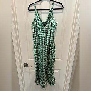 Ava & Viv Green & White Geometric Slip Dress